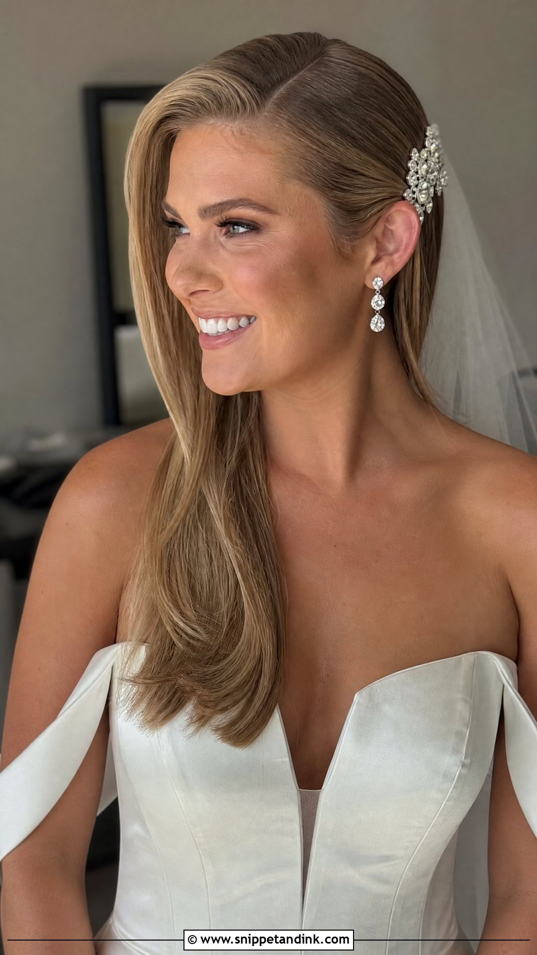 Straight Hair With Side Part - Snippet and Ink - 20 Elegant Straight Wedding Hairstyles