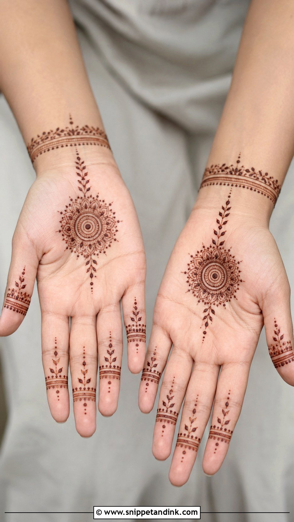 Stylish Minimal Mehndi Design - Snippet and Ink - 35 Latest Stylish Mehndi Designs