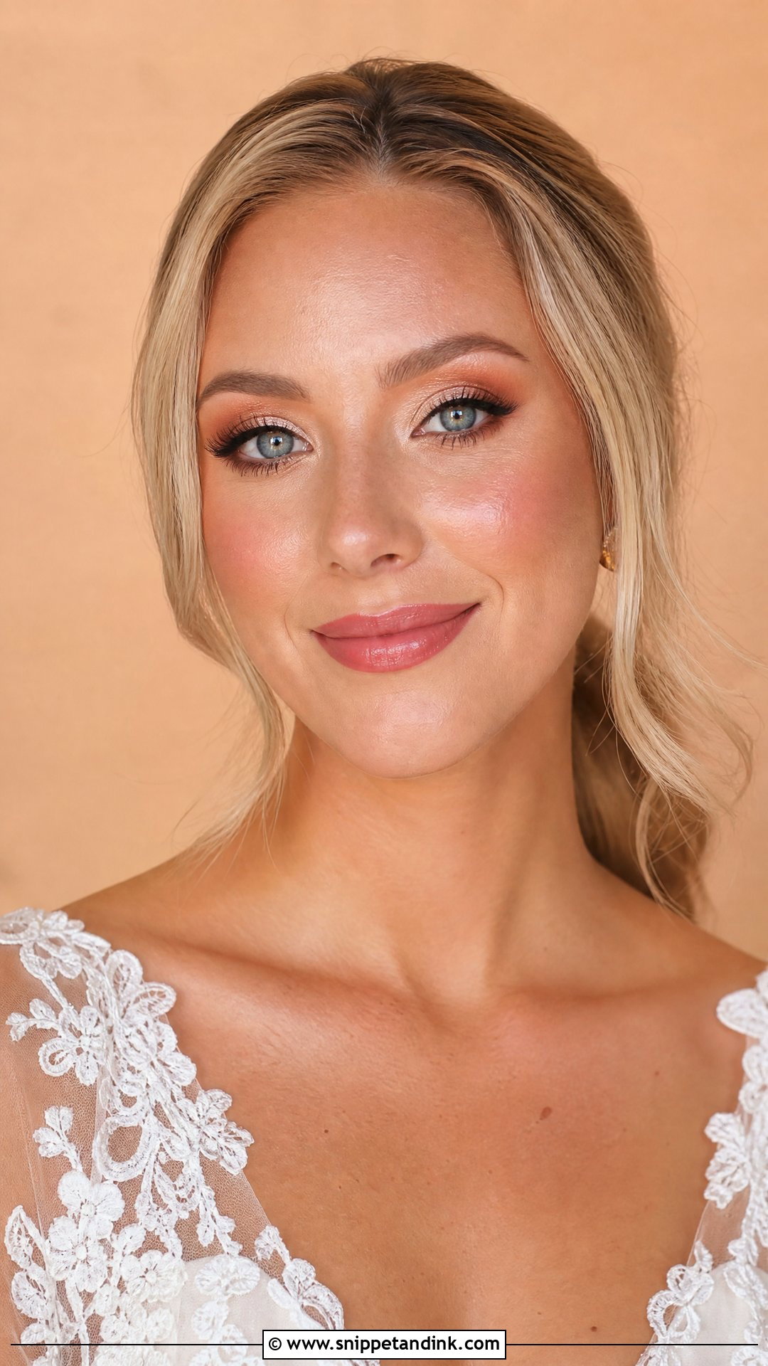 Summer Wedding Makeup - Snippet and Ink - 30 Wedding Make Up Ideas