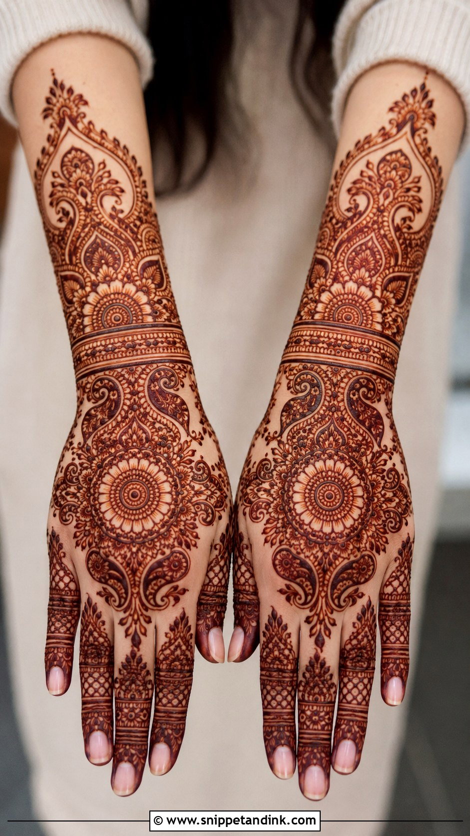 Symmetrical Back Hand Bridal Mehndi Design - Snippet and Ink - 30 Back Hand Bridal Mehndi Designs