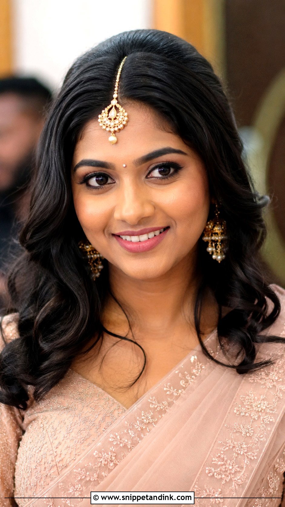 Tamil Bridesmaid Soft Curls With Maang Tikka - Snippet and Ink - 20 Tamil Bridesmaid Hairstyle Ideas