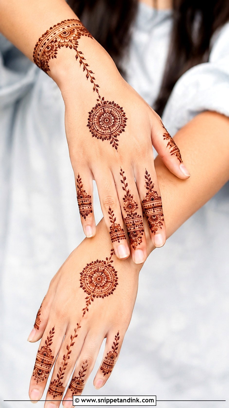Teen Mehndi Design - Snippet and Ink - 35 Stylish Mehndi Designs