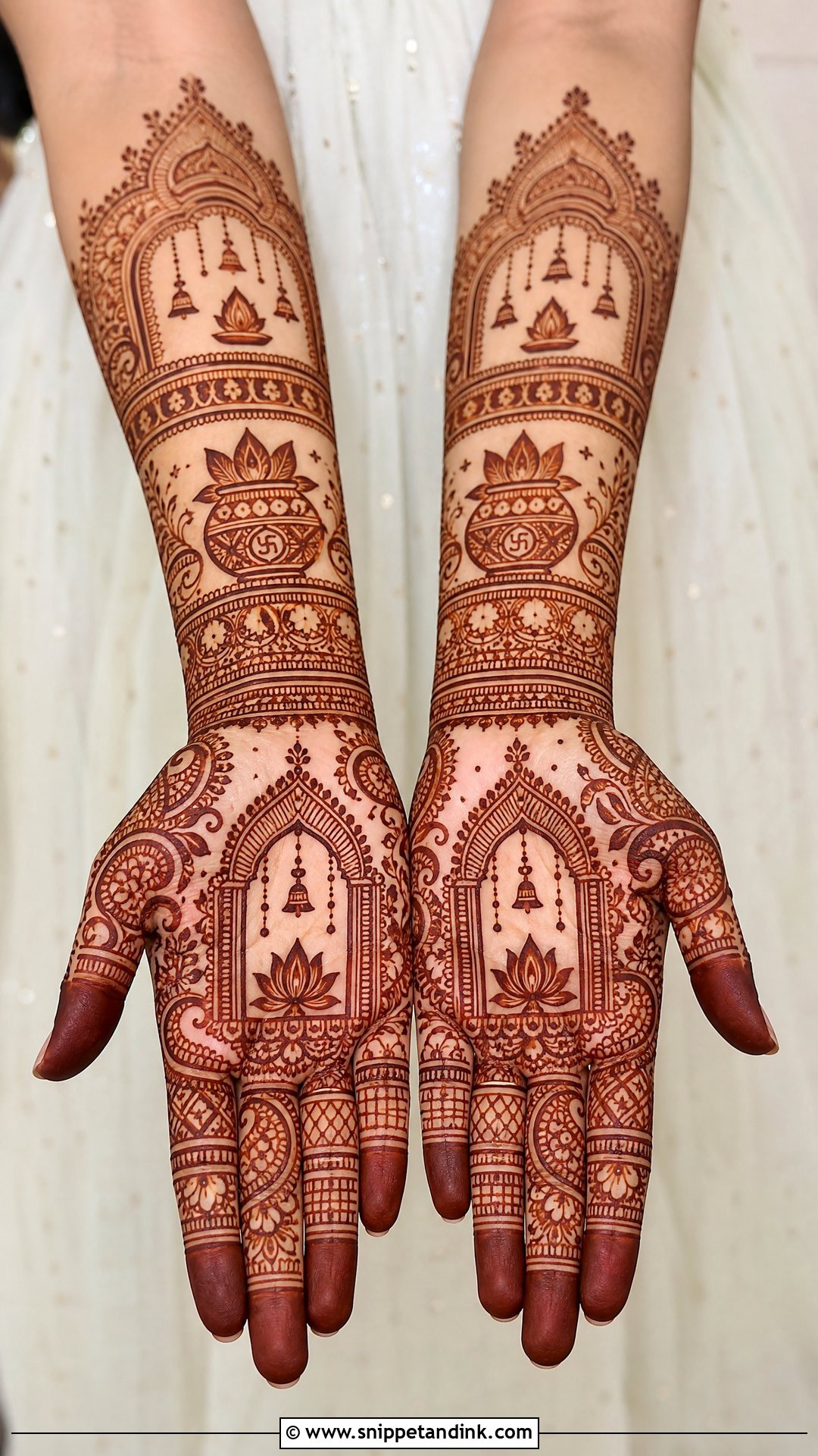 Temple Hindu Bridal Mehndi Design - Snippet and Ink - 25 Hindu Bridal Mehndi Designs