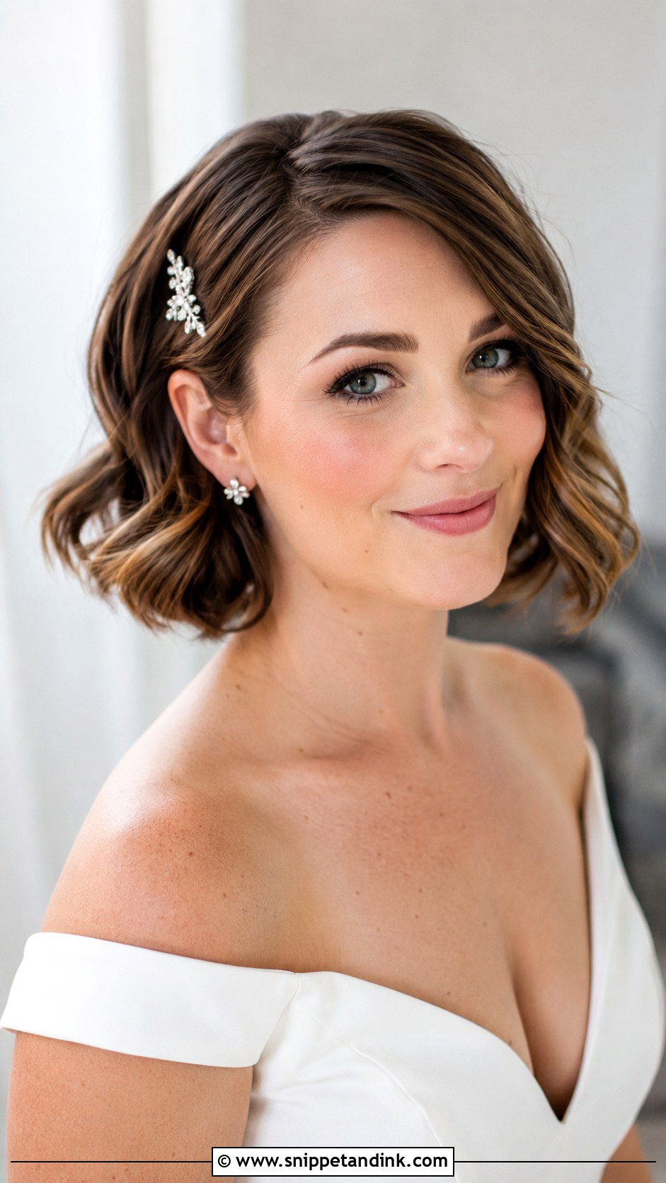 Textured Bob for Wedding Day - Snippet and Ink - 20 Courthouse Wedding Hairstyles