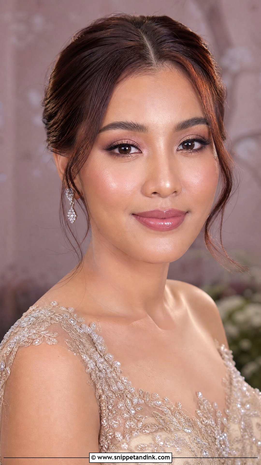 Thai Bridal Makeup With Mauve Lips - Snippet and Ink - 20 Thai Makeup Wedding Ideas