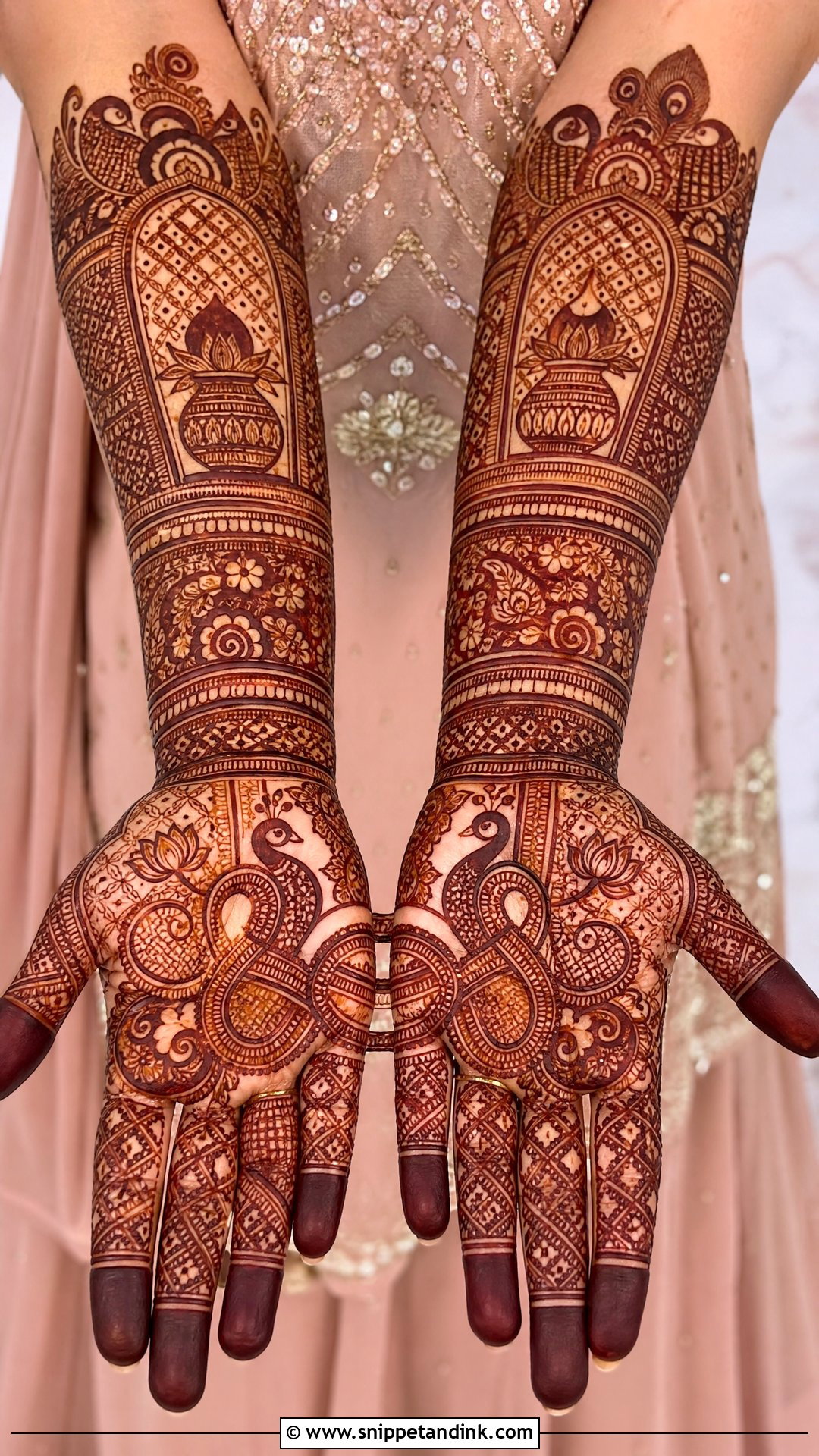 Traditional Indian Gathbandhan Mehndi Design - Snippet and Ink - 25 Gathbandhan Mehndi Design Ideas