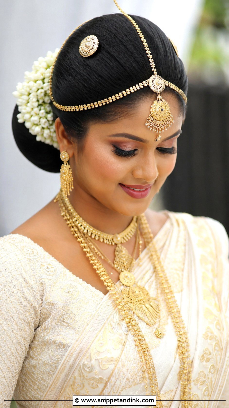 Traditional Kandyan Bridal Bun - Snippet and Ink - 15 Kandyan Bridal Hairstyles