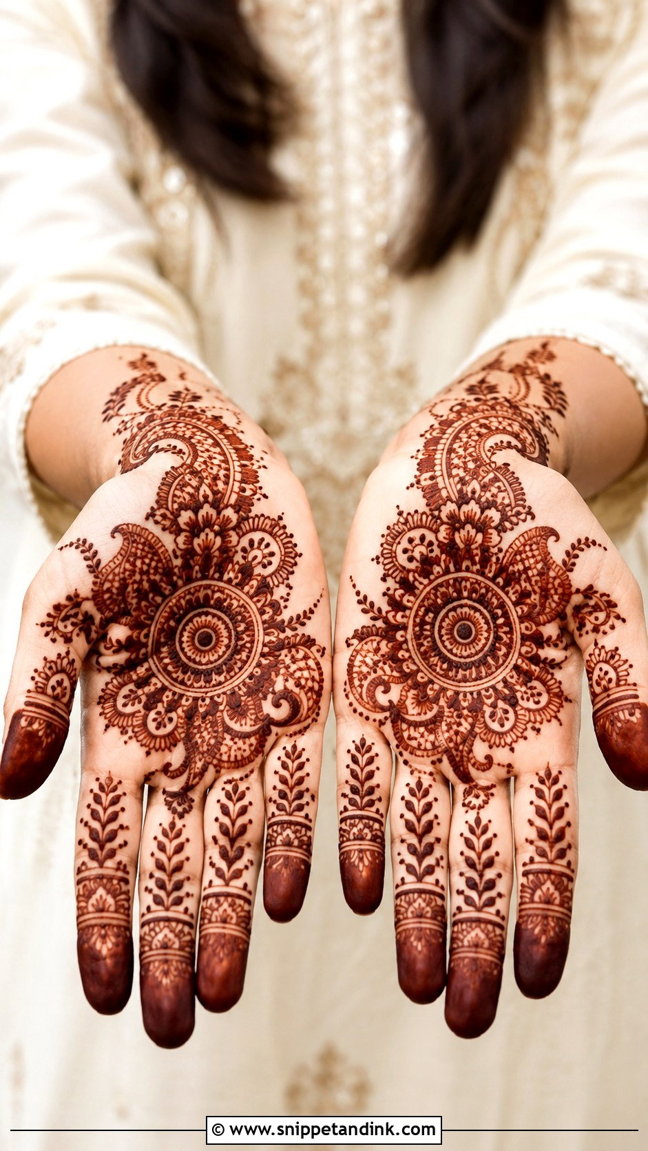 Traditional Palm Mehndi Design - Snippet and Ink - 35 Only Palm Mehndi Design Ideas