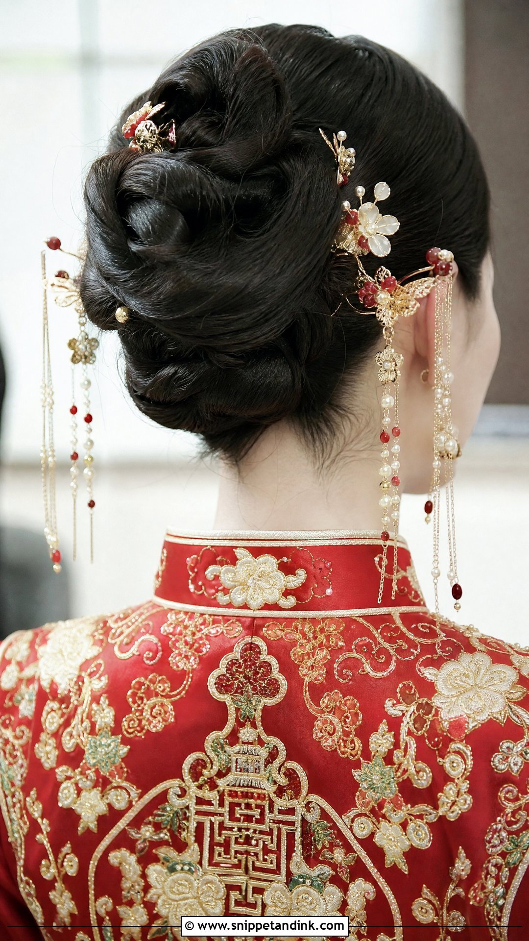 Updo With Hanging Step Shake Hairpins - Snippet and Ink - 20 Chinese Wedding Hair Ideas