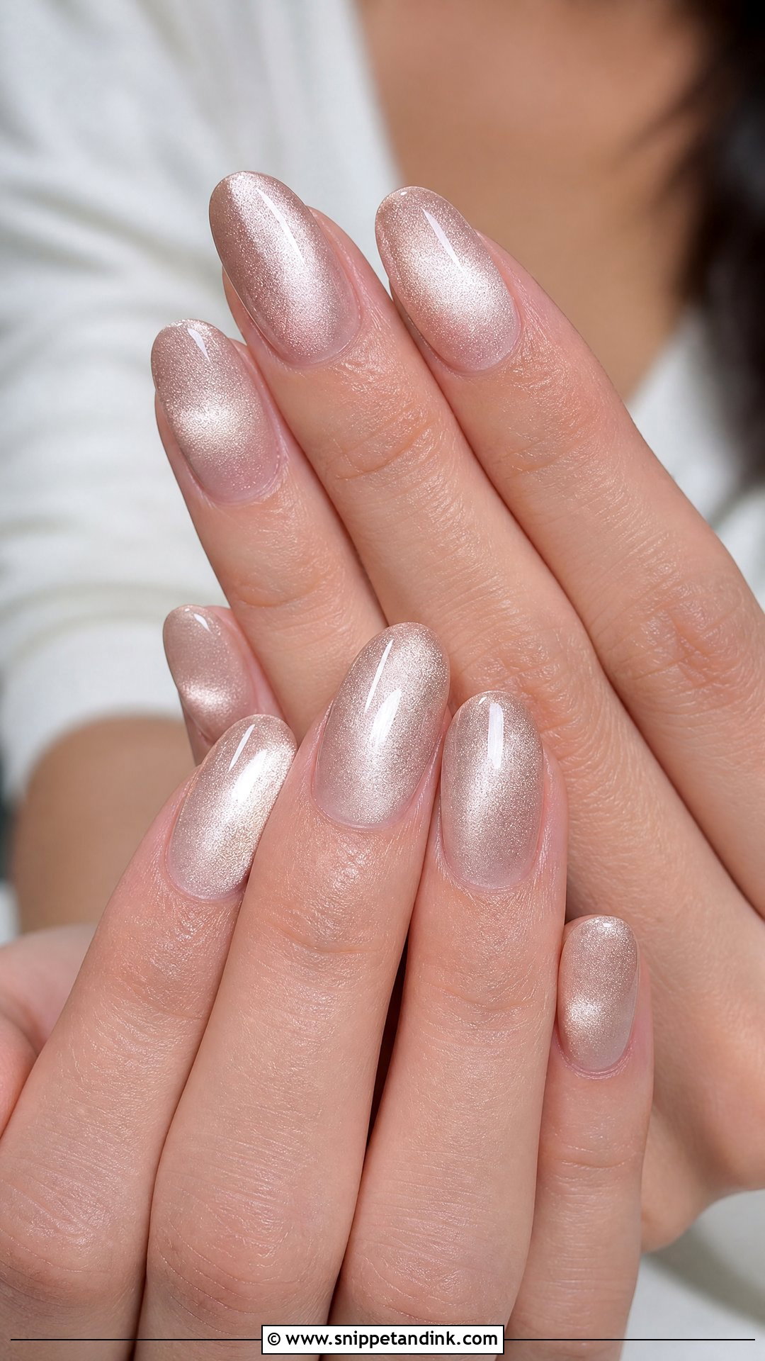 Velvet Cat Eye Wedding Nails - Snippet and Ink - 25 Cat Eye Wedding Nails