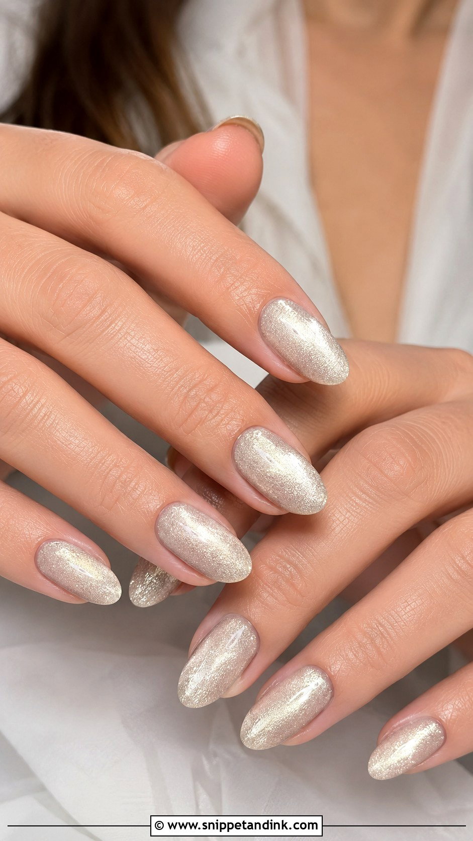 Velvet Winter Bridal Nails - Snippet and Ink - 20 Winter Bridal Nails