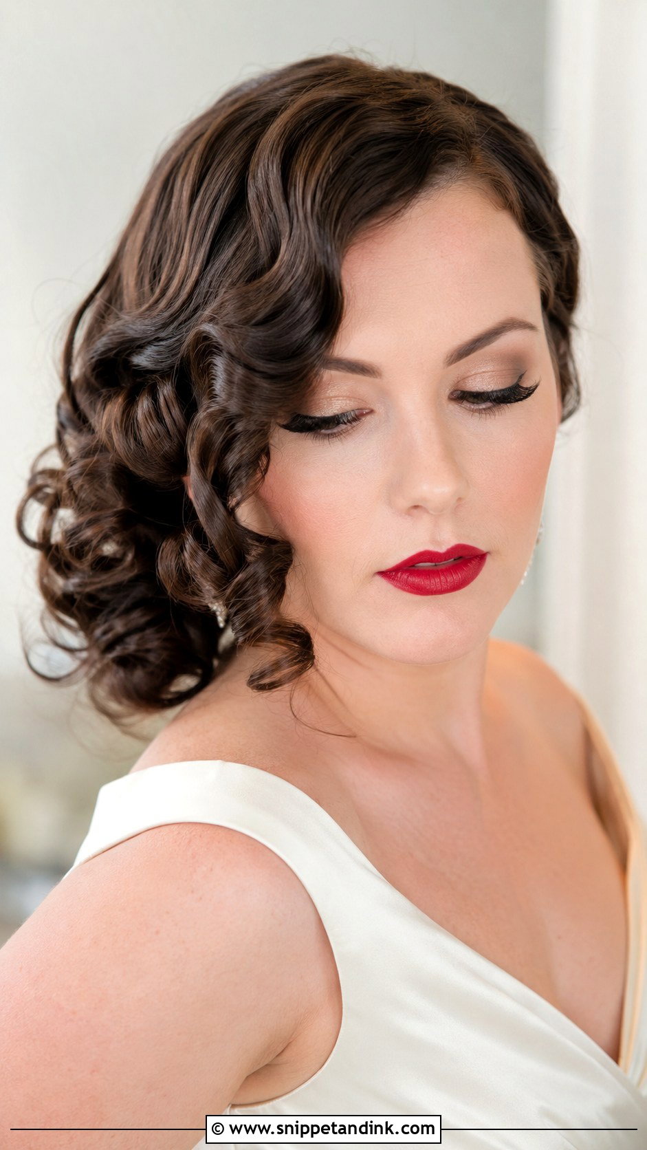 Vintage Curly Wedding Hair - Snippet and Ink - 25 Natural Curls Wedding Hair