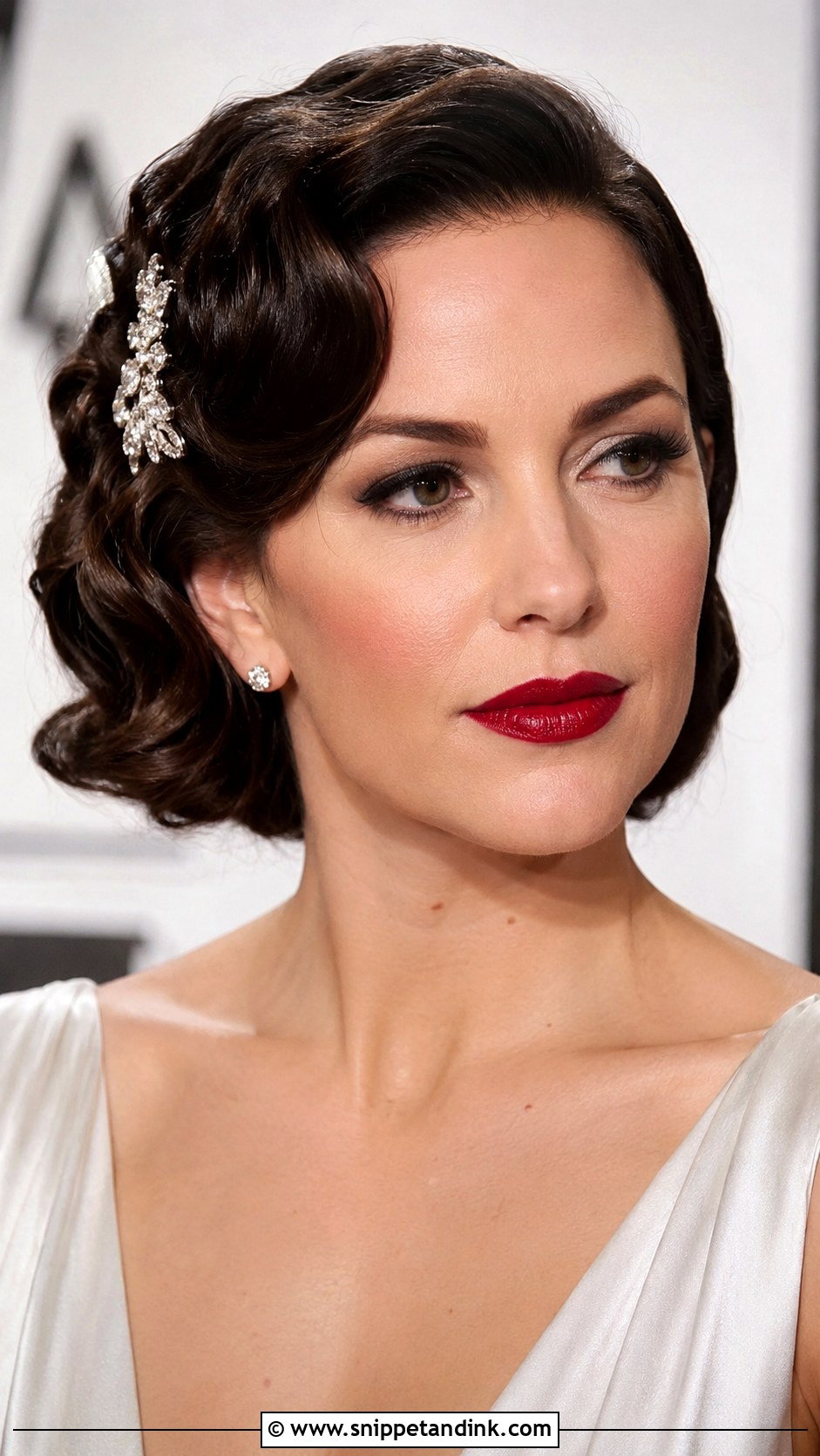 Vintage Hollywood Pulled Back Hair - Snippet and Ink - 20 Pulled Back Wedding Hair Ideas