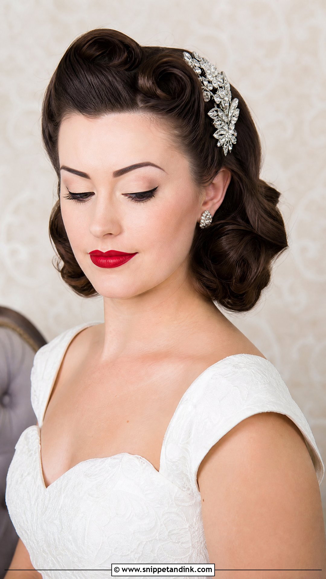 Vintage Pin Up Short Hairstyle for Bride - Snippet and Ink - 20 Short Hairstyle for Bride Ideas
