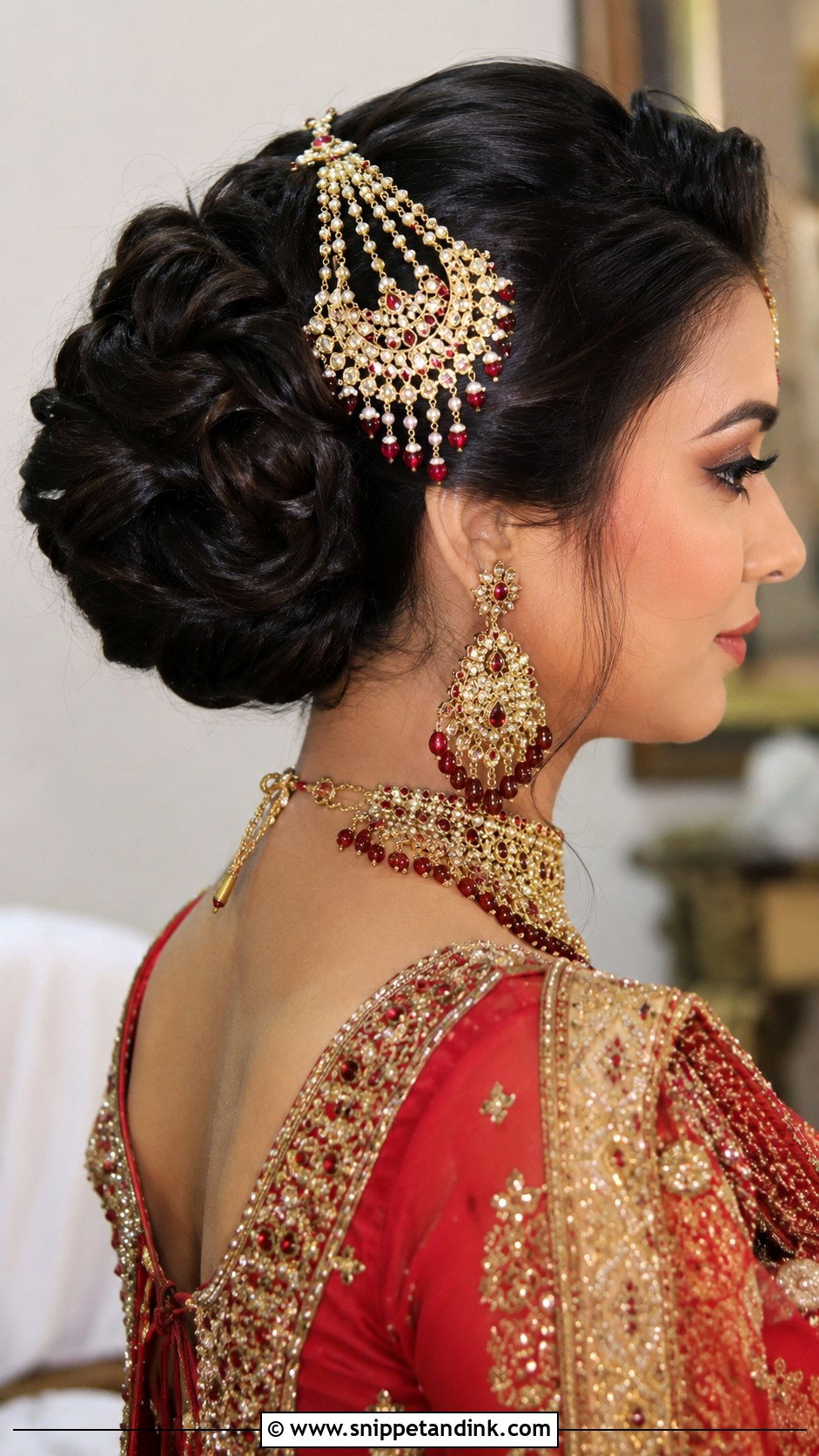 Vintage Rolled Updo With Jhumar - Snippet and Ink - 20 Pakistani Barat Bride Hairstyles