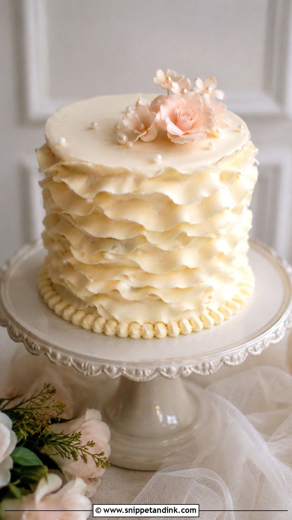 Vintage Small Ruffle Wedding Cake - Snippet and Ink - 20 Vintage Small Wedding Cakes