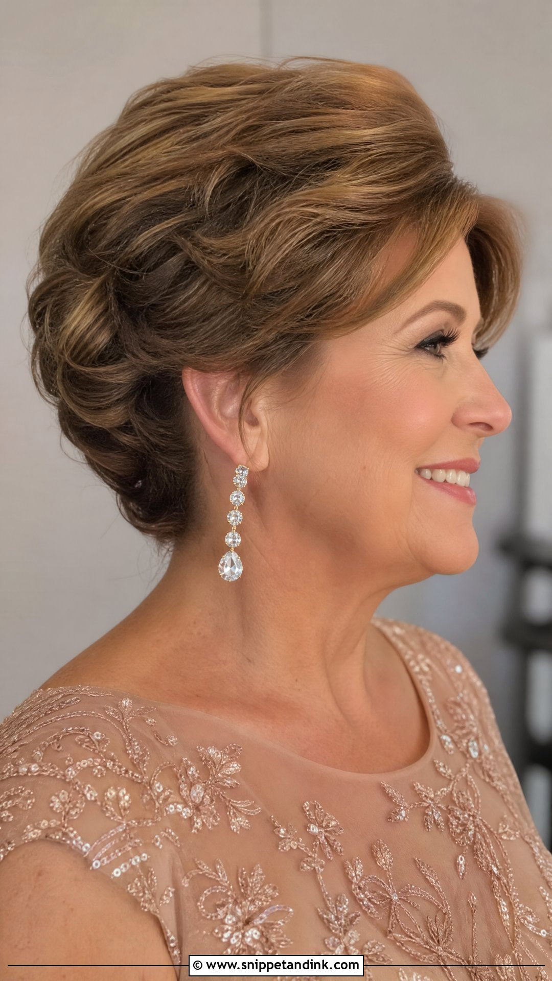 Voluminous Blowout for Short Hair - Snippet and Ink - 20 Mother Hairstyles for Wedding