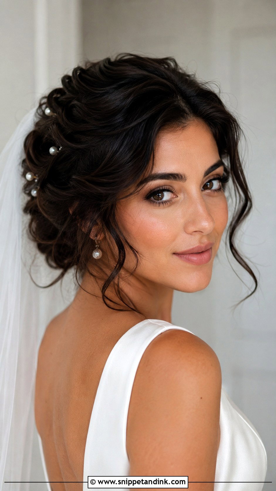 Wavy Wedding Updo - Snippet and Ink - 15 Wedding Hairstyles for Wavy Hair
