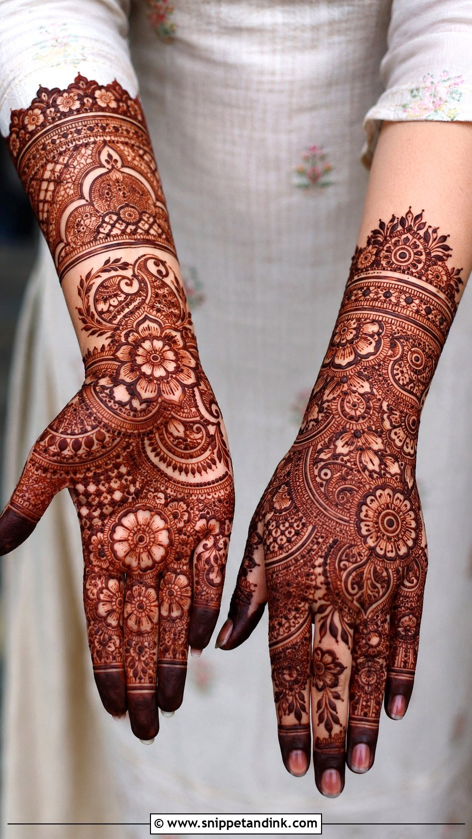 Wedding Guest Bharwa Mehndi Design - Snippet and Ink - 30 Bharwa Mehndi Designs
