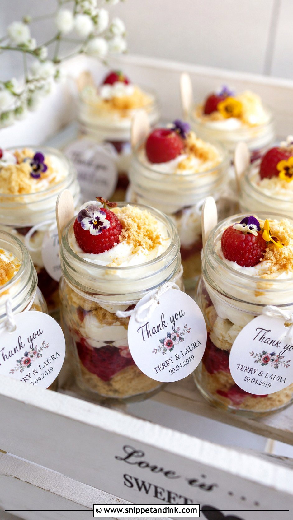 Wedding Guest Cake Jars - Snippet and Ink - 20 Wedding Guest Cake Ideas