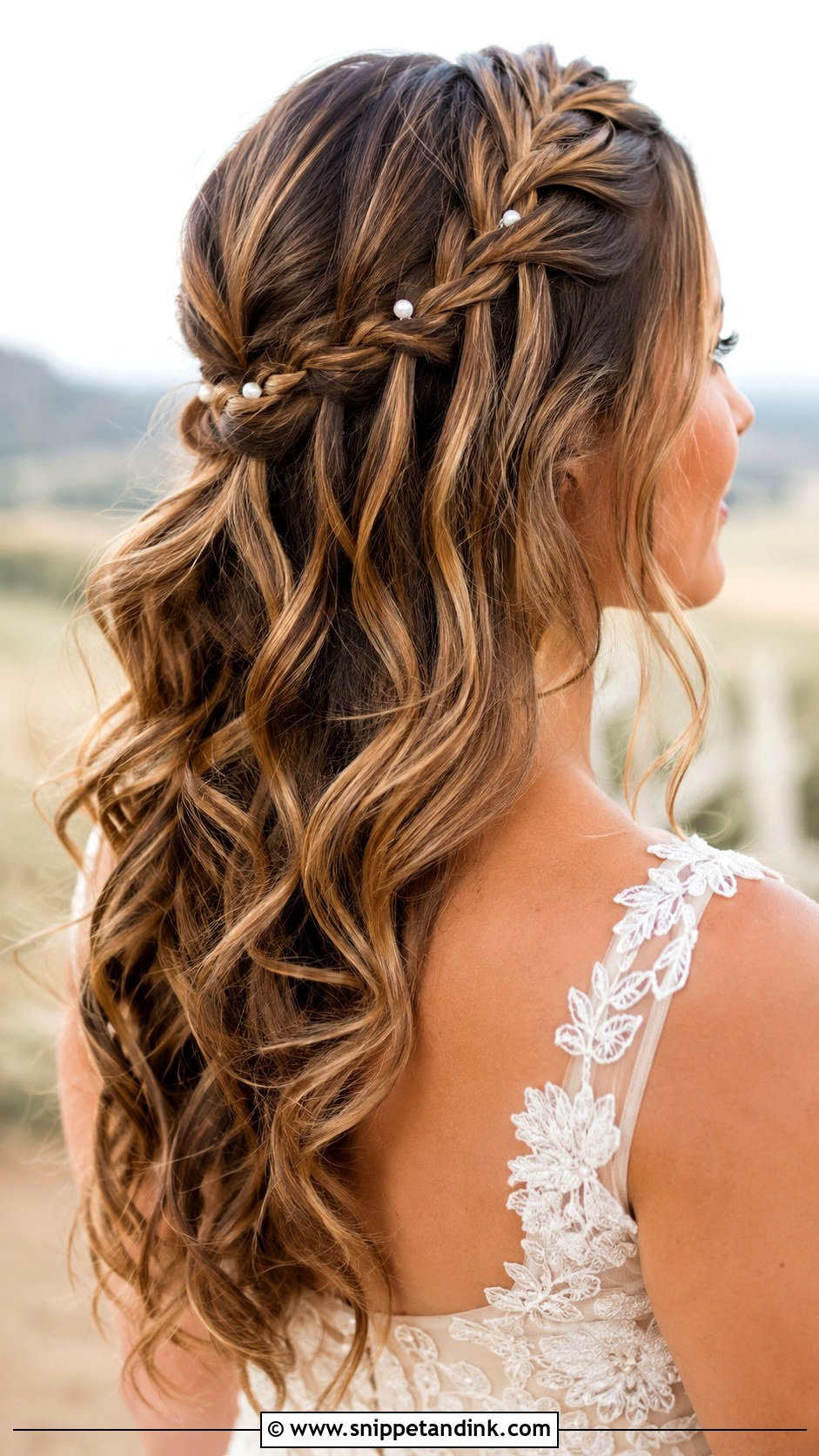 Western Wedding Loose Waves - Snippet and Ink - 15 Western Hairstyles for Women for Wedding