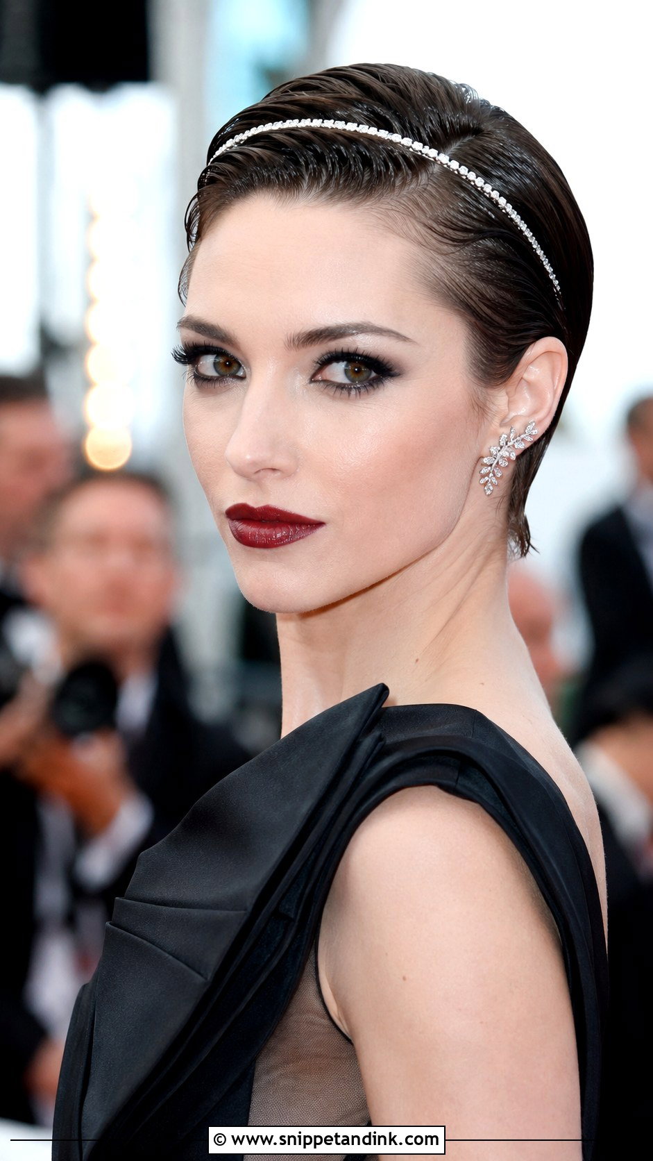 Wet Look Sleek Short Hair - Snippet and Ink - 25 Wedding Hair for Short Hair Ideas