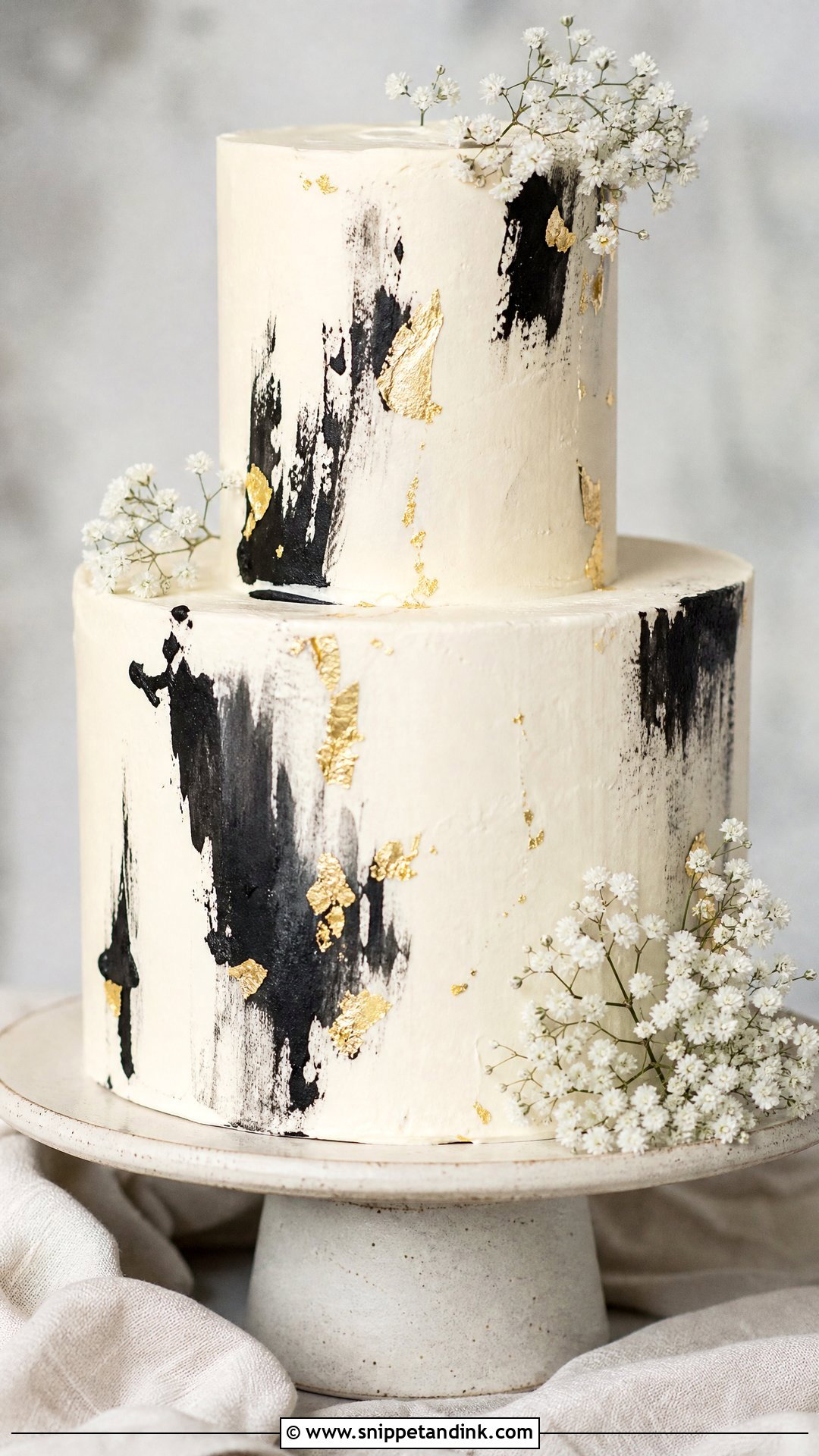 White Buttercream Cake With Black And Gold Texture - Snippet and Ink - 20 White Gold and Black Cake Ideas for Wedding