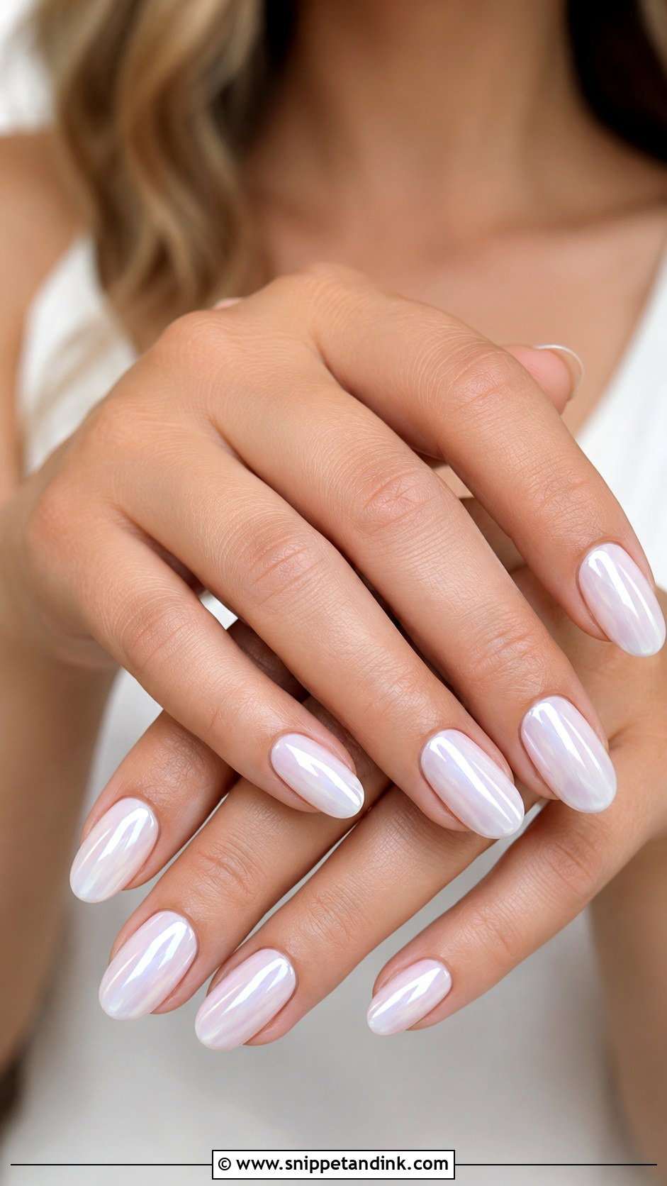 White Chrome Bridesmaid Nails - Snippet and Ink - 20 Bridesmaid Wedding Nails