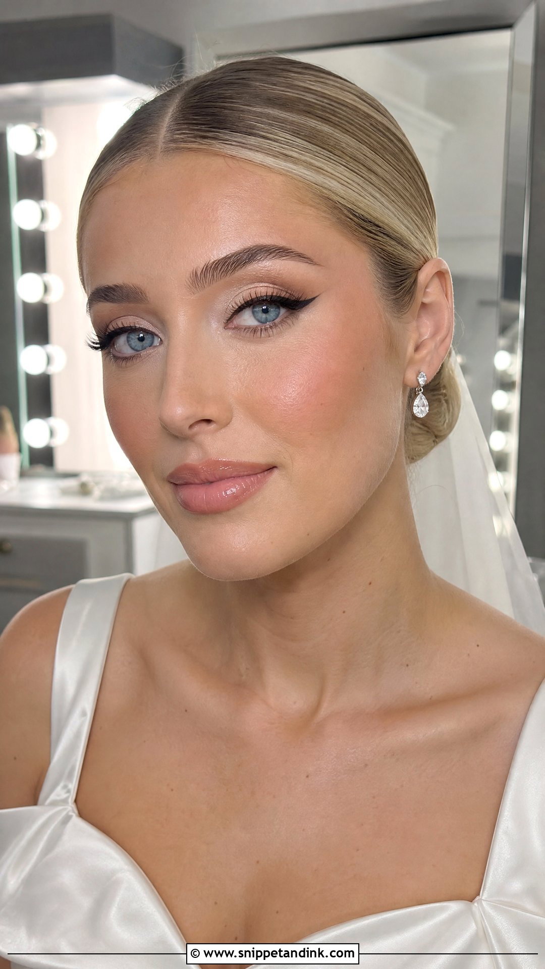 Winged Liner Bridal Makeup For Blue Eyes - Snippet and Ink - 30 Bridal Makeup for Blue Eyes