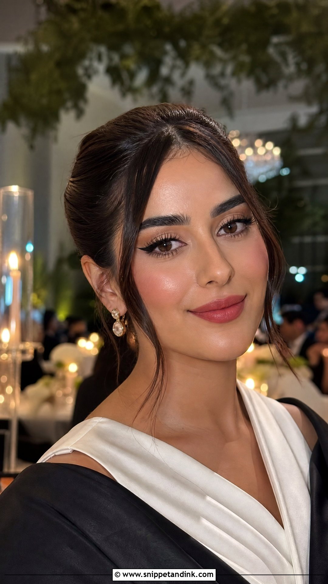 Winged Liner Wedding Guest Makeup - Snippet and Ink - 30 Makeup for Wedding Guest Ideas