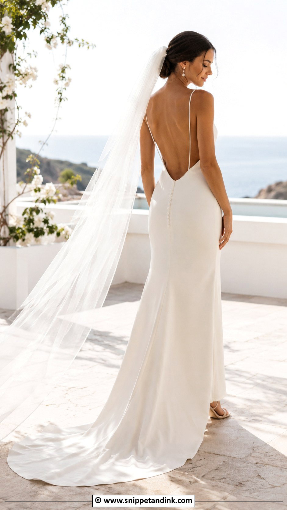 Backless Wedding Dress - Snippet and Ink - 30 Beautiful Wedding Dresses