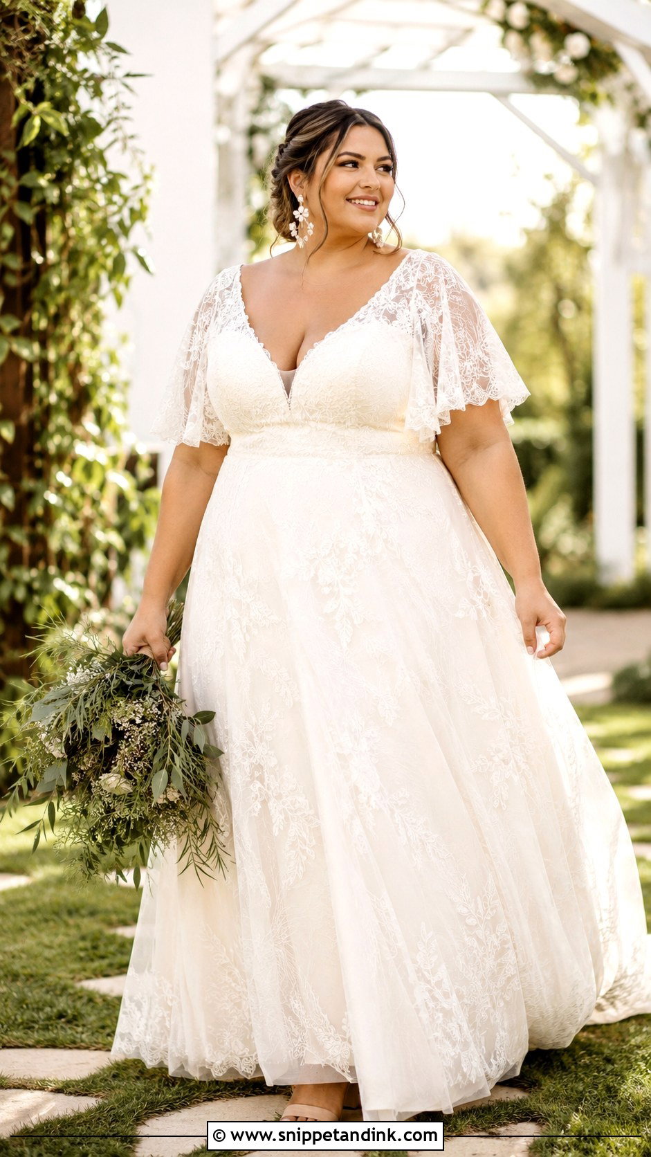 Boho Plus Size Wedding Dress - Snippet and Ink - 25 Boho Bride Dress Ideas