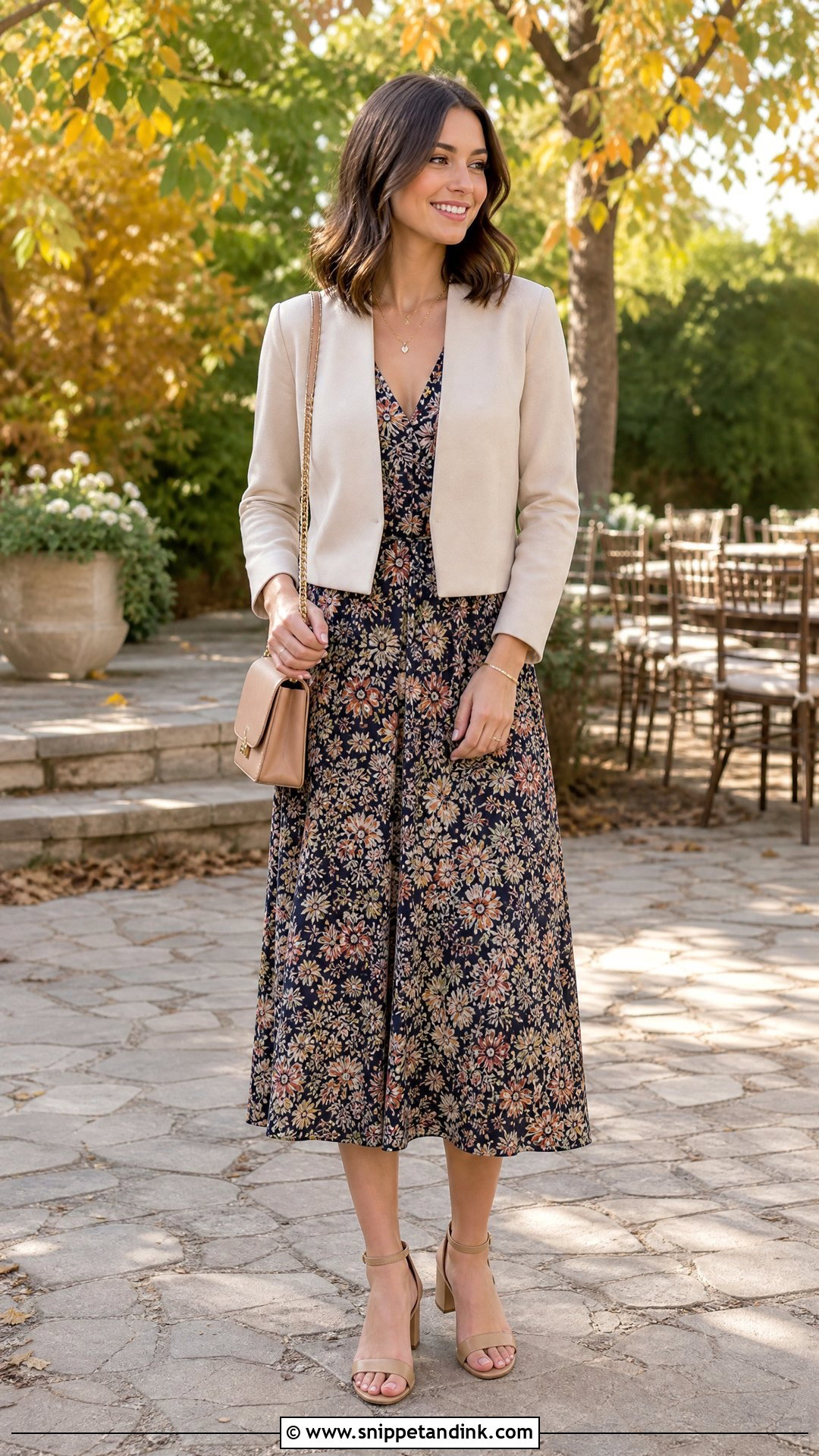 Casual Fall Wedding Guest Outfit - Snippet and Ink - 25 Fall Wedding Outfits
