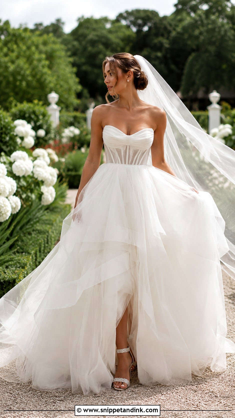 Corset Tulle Wedding Dress - Snippet and Ink - 20 Amazing Wedding Dress Ideas