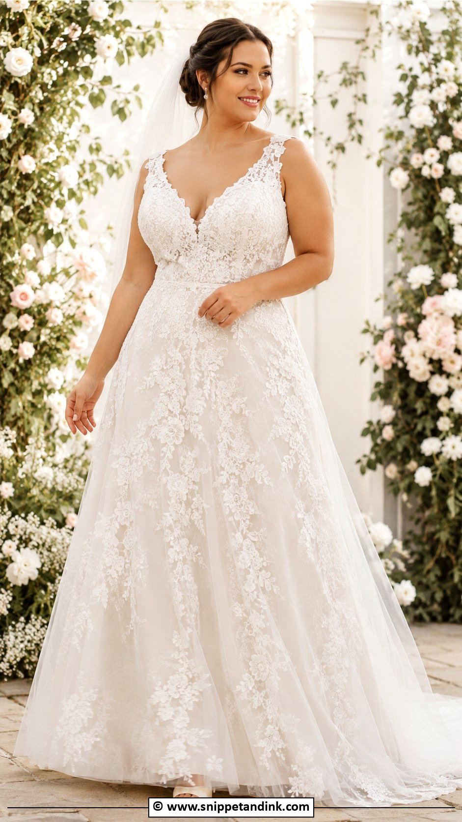Curvy Bride Lace Wedding Dress - Snippet and Ink - 25 Curvy Bride Dress Ideas
