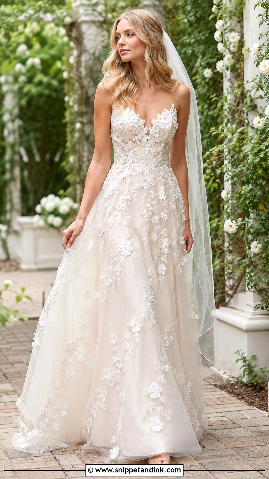 Floral Applique Wedding Dress - Snippet and Ink - 25 Weeding Dressing Woman Bride Ideas