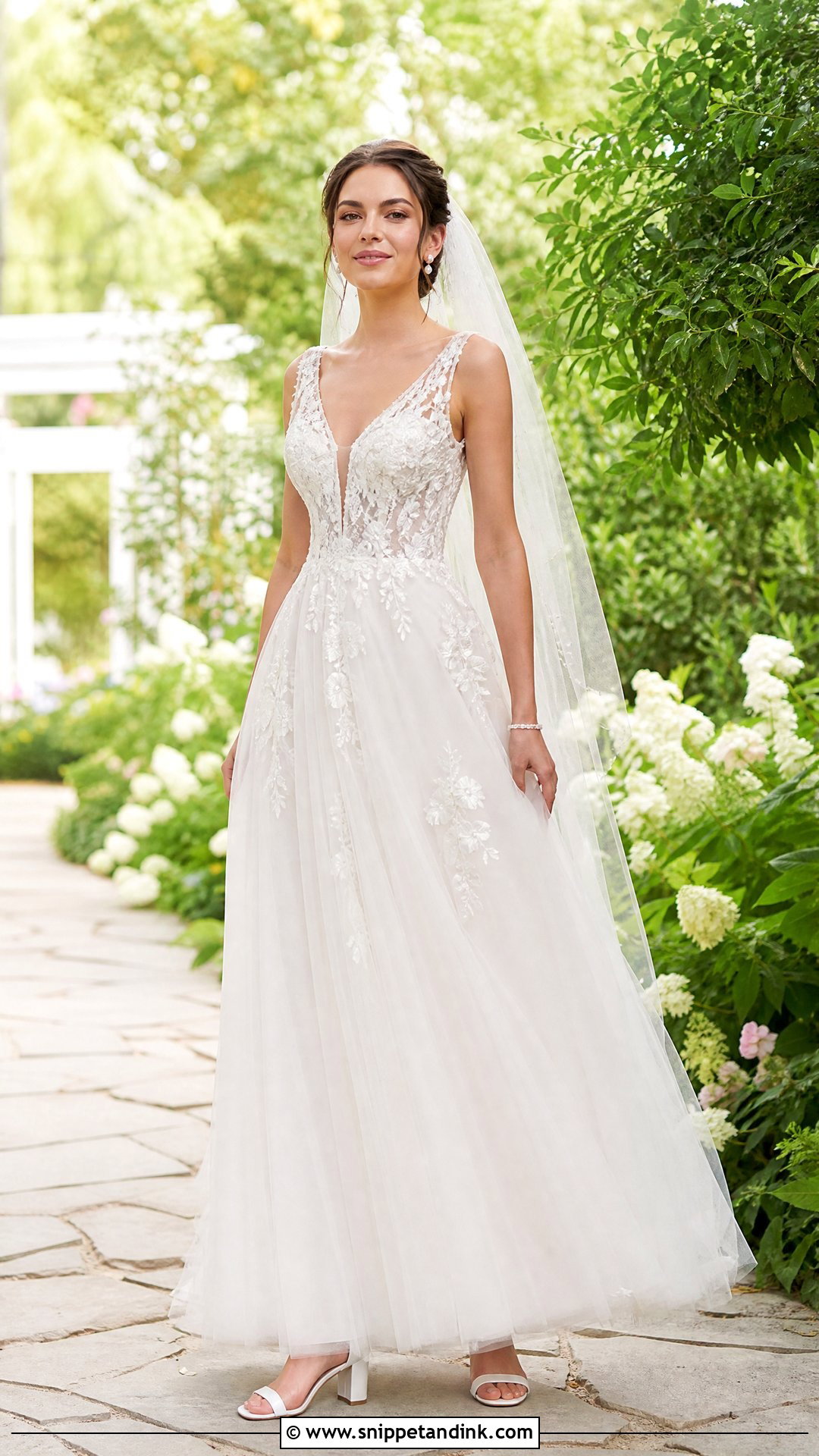 Garden Wedding Look - Snippet and Ink - 20 Wedding Lookbook Ideas