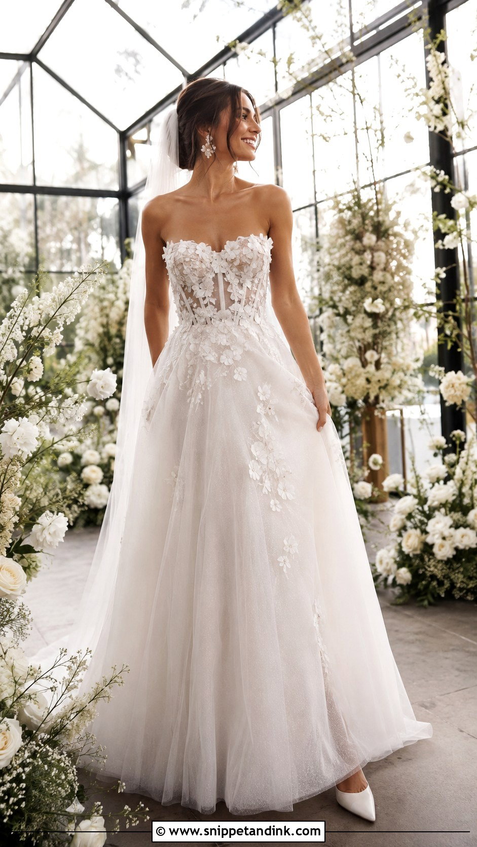 Lihi Hod Floral Applique Wedding Dress - Snippet and Ink - 20 Lihi Hod Wedding Dress Ideas