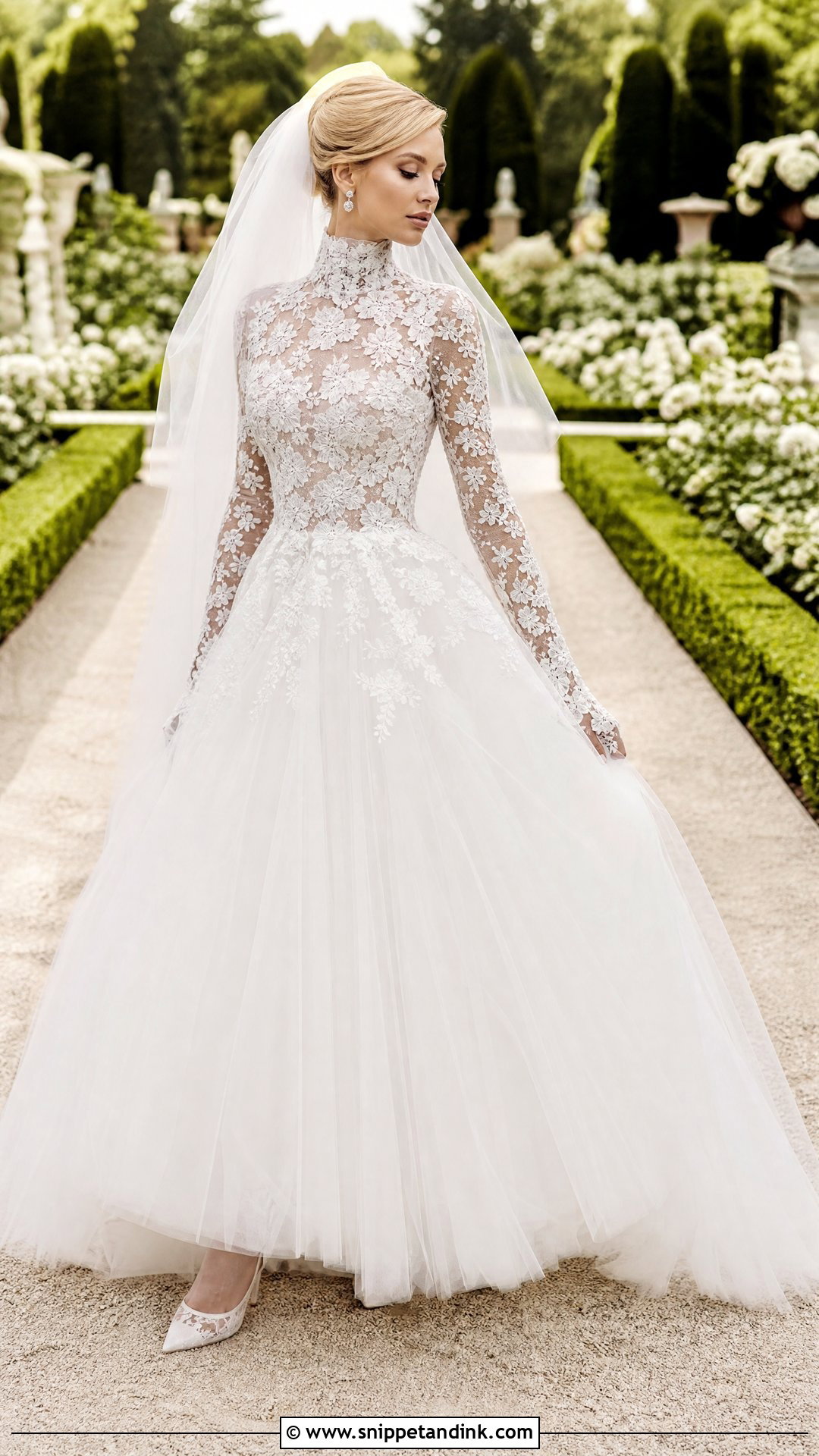Paris Hilton Wedding Dress - Snippet and Ink - 20 Celebrities Wedding Dresses