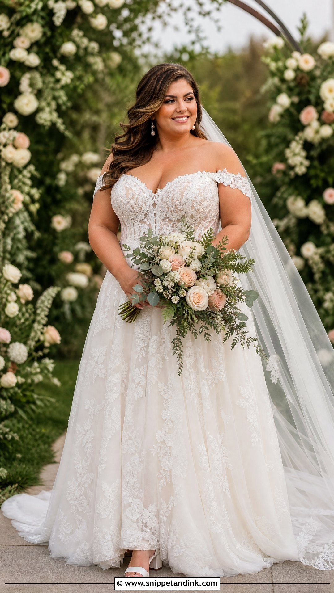 Plus Size Boho Lace Wedding Dress - Snippet and Ink - 25 Boho Lace Wedding Dress Ideas