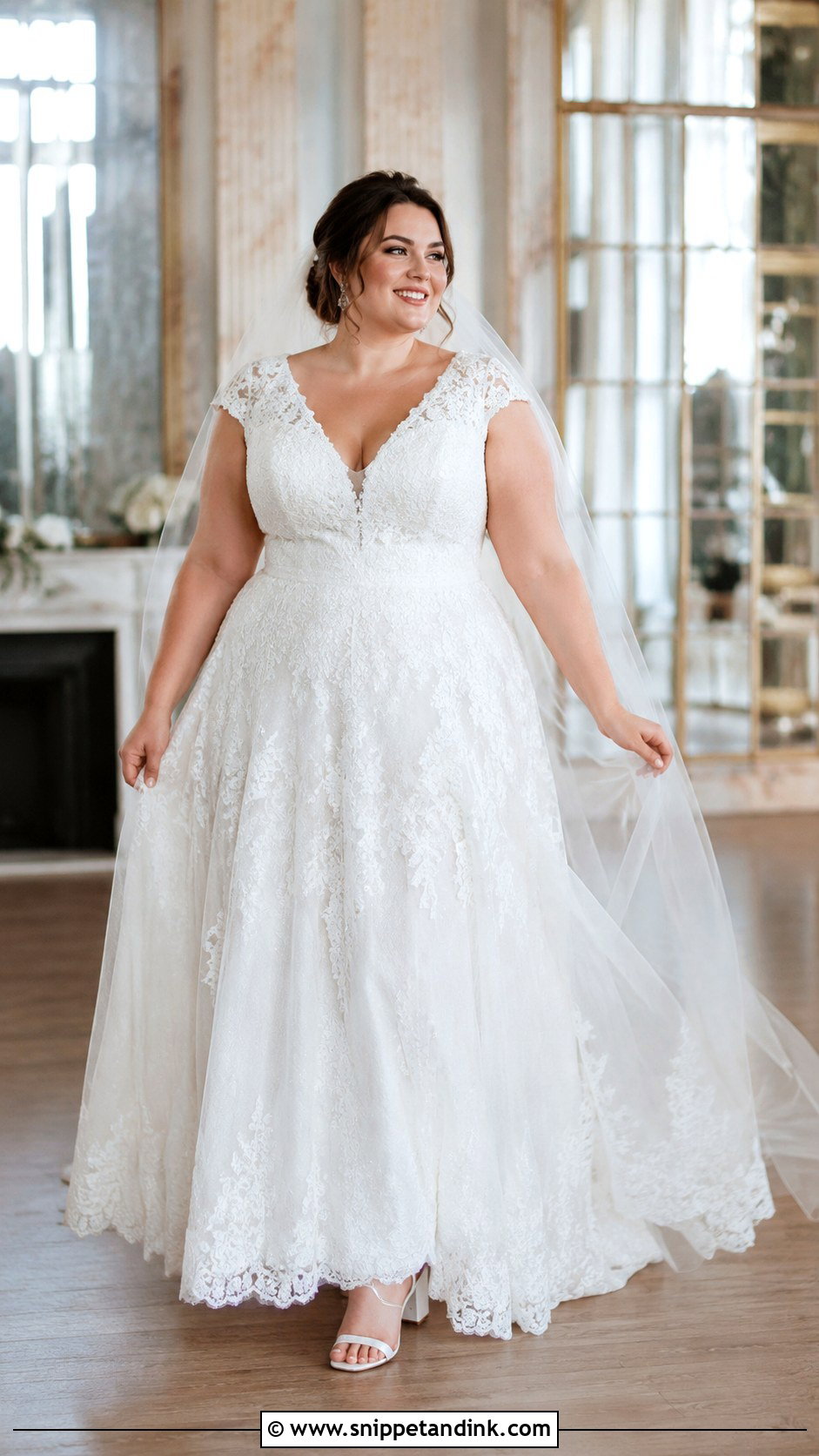 Plus Size Cap Sleeve Wedding Dress - Snippet and Ink - 20 Capped Sleeve Wedding Dress Ideas