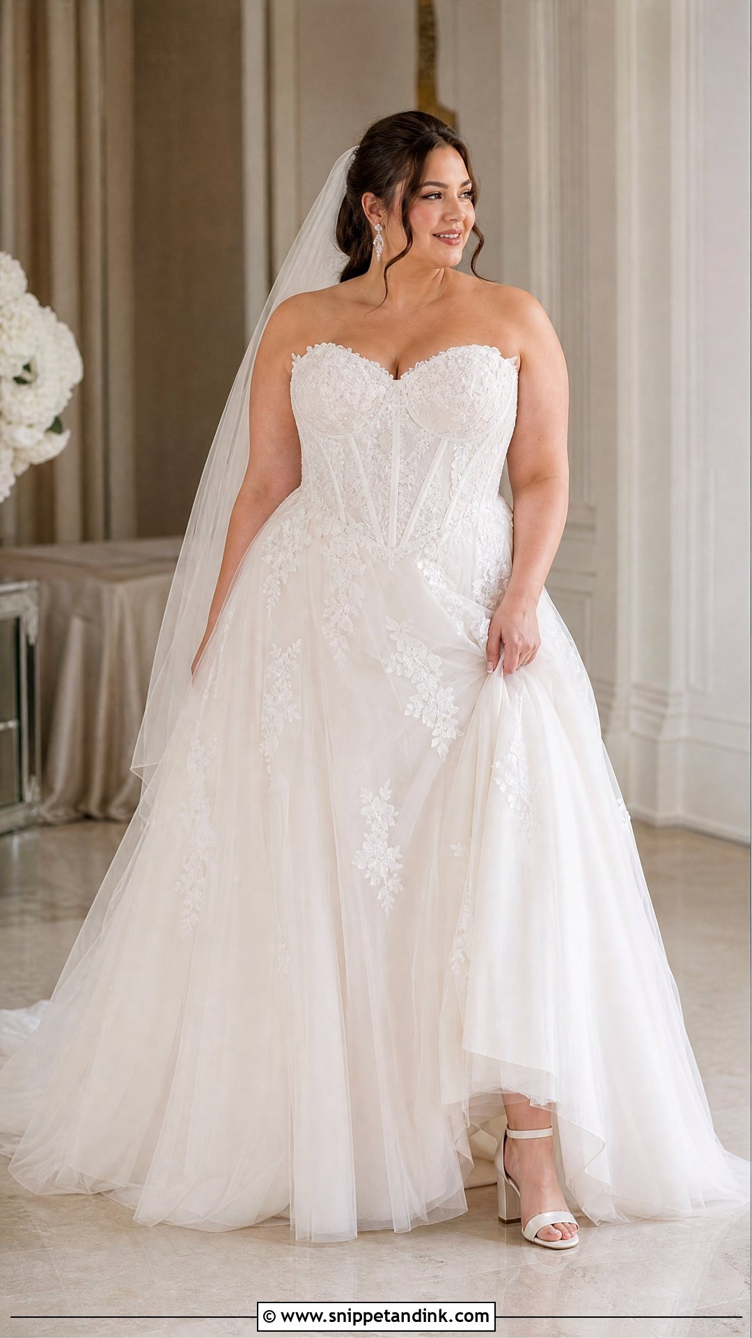 Plus Size Corset Wedding Dress - Snippet and Ink - 25 Plus Size Wedding Dresses Curvy Bride