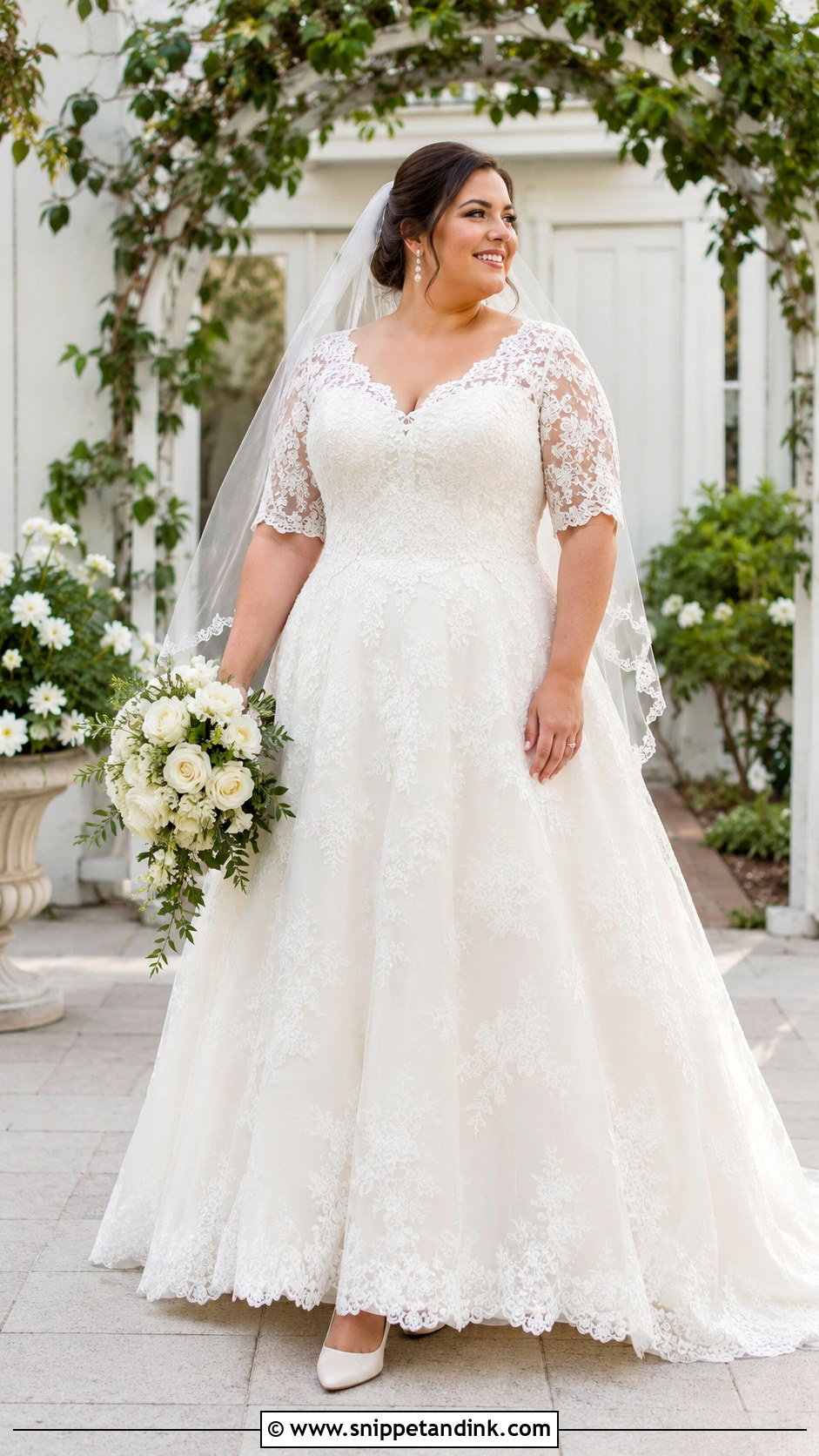 Plus Size Half Sleeve Wedding Dress - Snippet and Ink - 20 Half Sleeve Wedding Dress Ideas