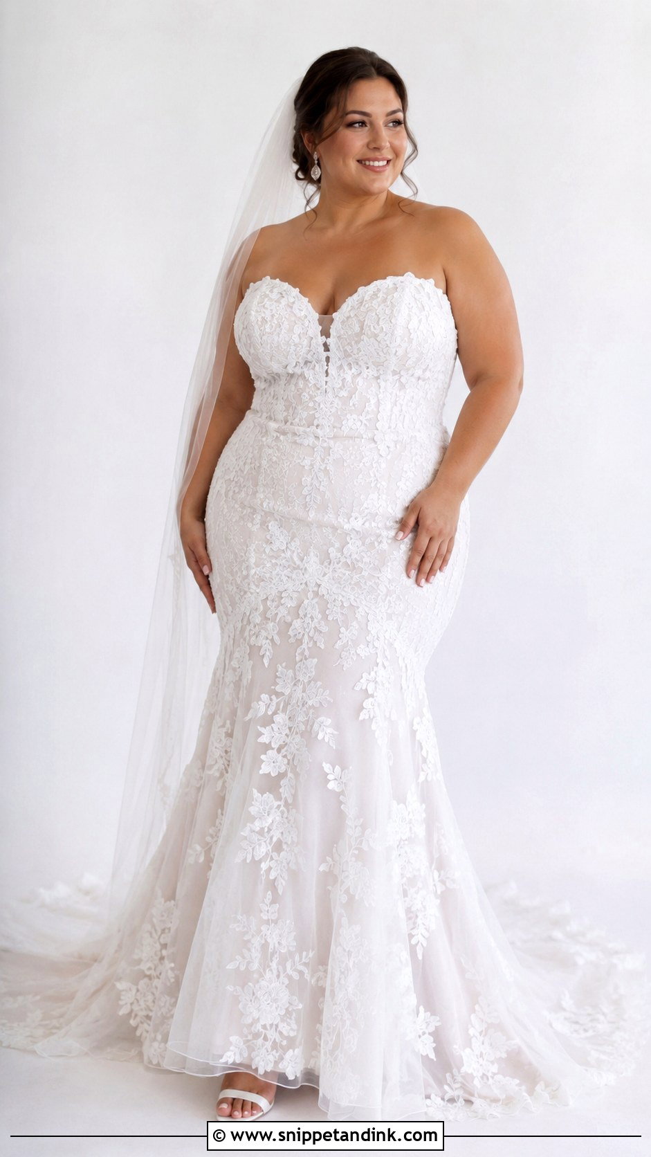 Plus Size Lace Mermaid Wedding Dress - Snippet and Ink - 30 Lace Mermaid Wedding Dress Ideas
