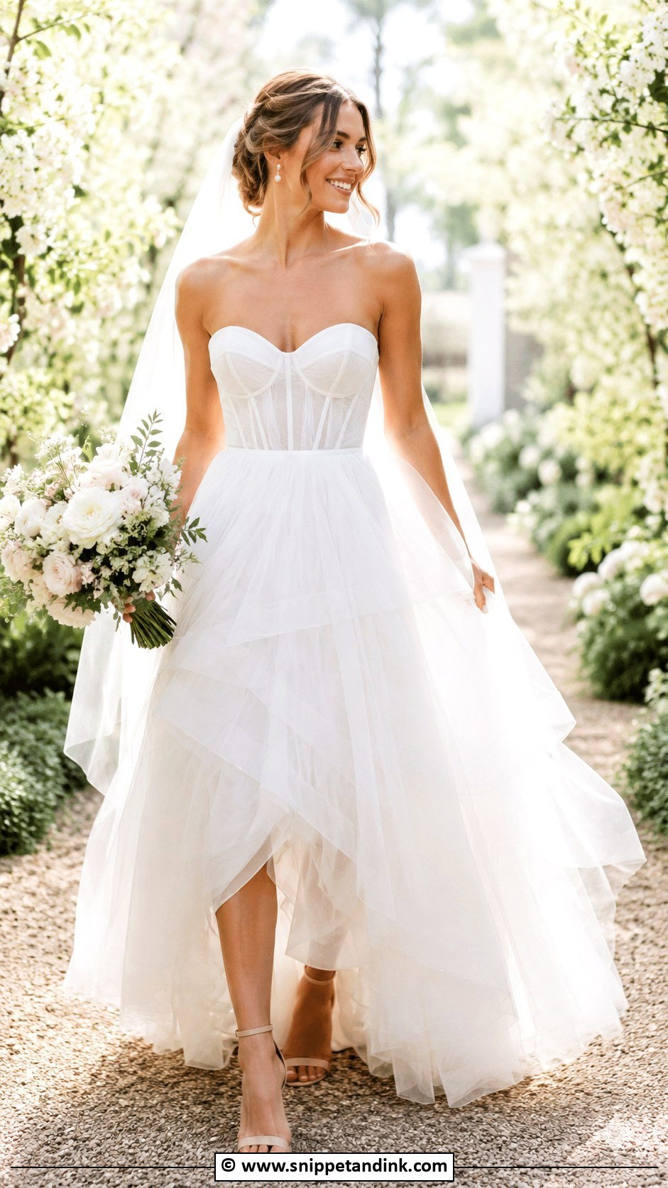 Sweetheart Neckline Tulle Wedding Dress - Snippet and Ink - 30 Sweetheart Neckline Wedding Dress Ideas