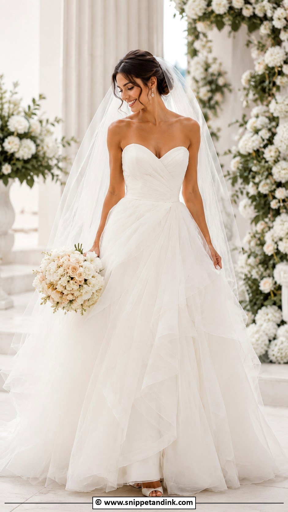 Sweetheart Neckline Wedding Dress - Snippet and Ink - 30 Pretty Wedding Dresses