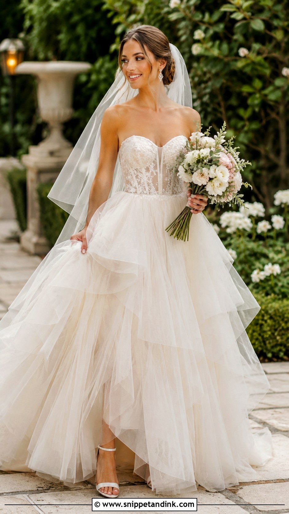 Tulle Ball Gown Wedding Dress - Snippet and Ink - 25 Dream Princesses Wedding Dresses