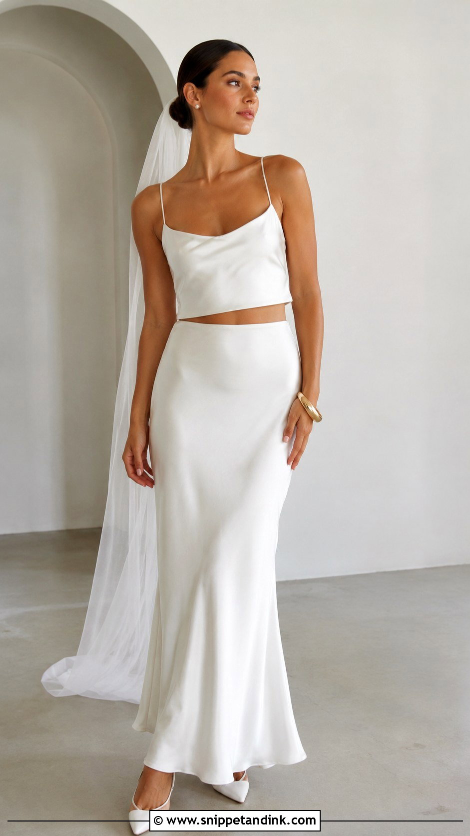 Two Piece Satin Wedding Dress Set - Snippet and Ink - 25 Zweiteiler Hochzeitskleid Ideas
