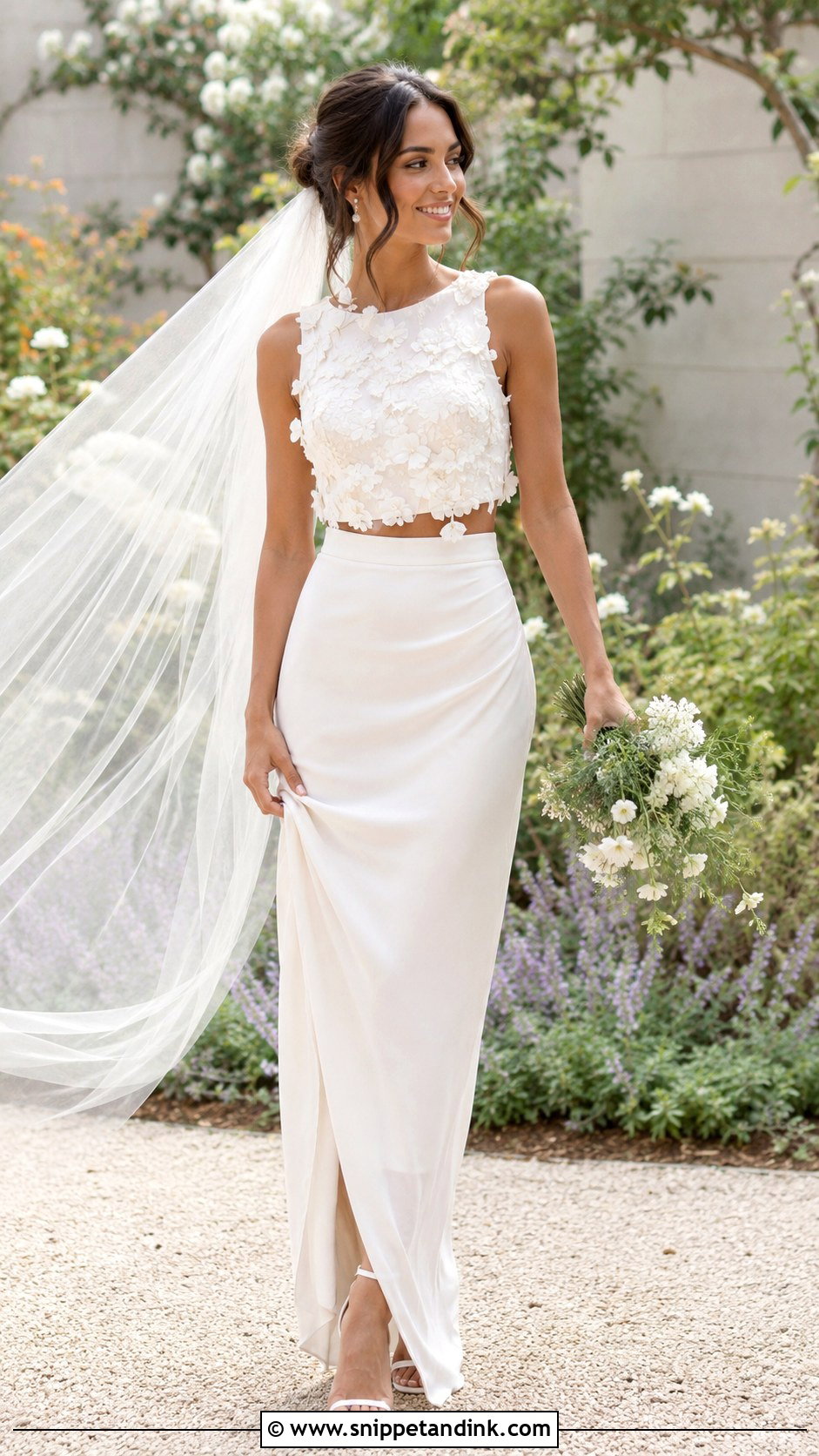 Two Piece Wedding Dress With Floral Applique - Snippet and Ink - 25 Zweiteiler Hochzeitskleid Ideas