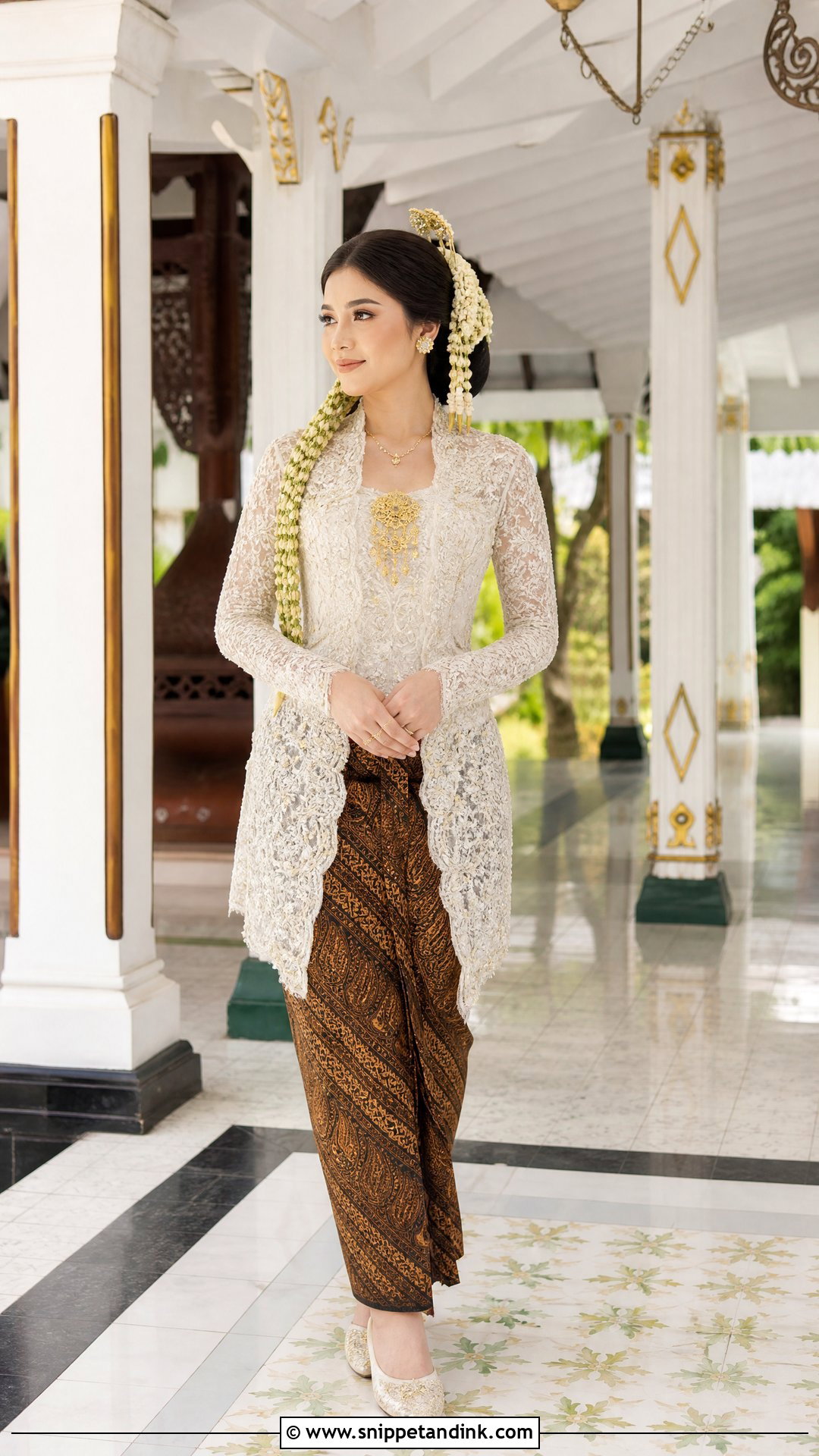 White Javanese Indonesian Wedding Dress - Snippet and Ink - 20 Indonesian Wedding Dress Ideas